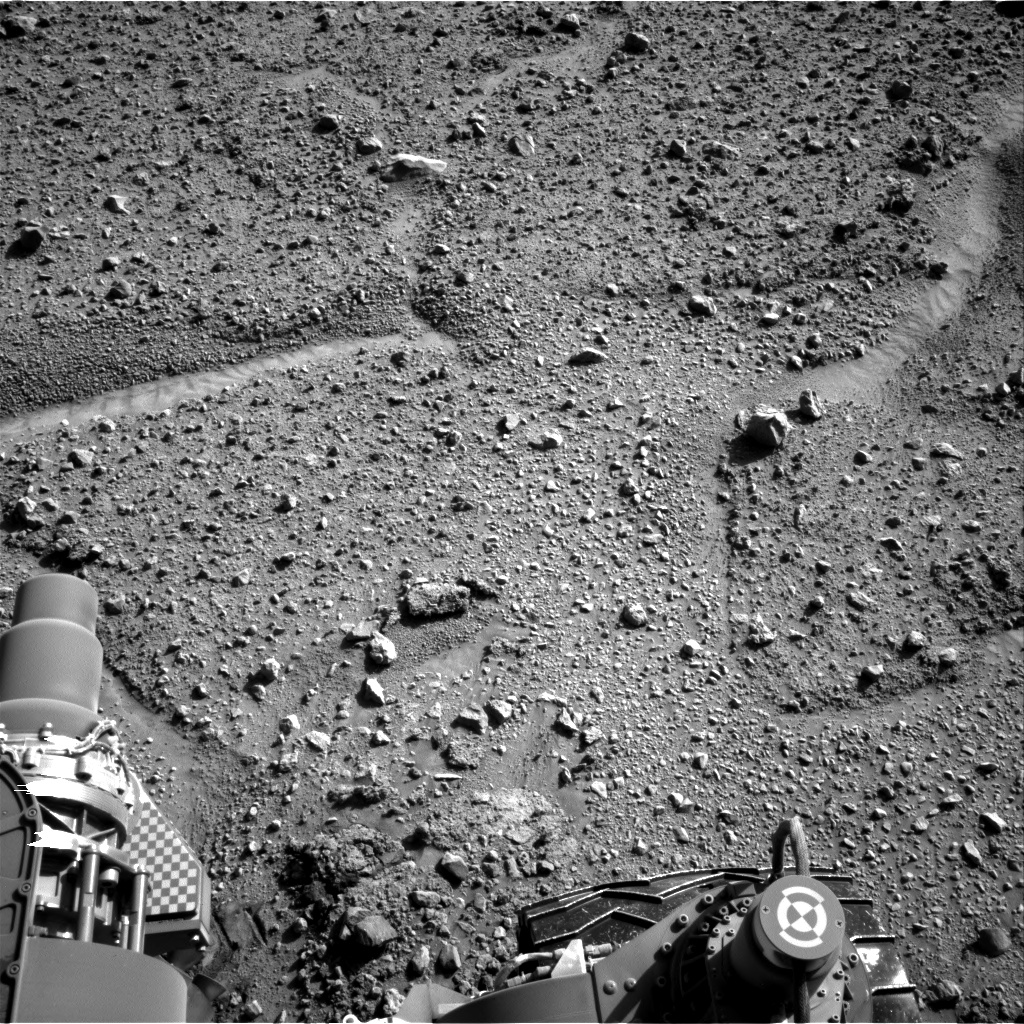 Sol 589: Câmera direita de Navegação